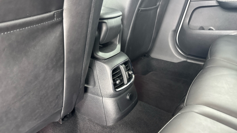 MINI Countryman 1.5 Cooper 5dr [Chili/Media Pack XL] Petrol Hatchback